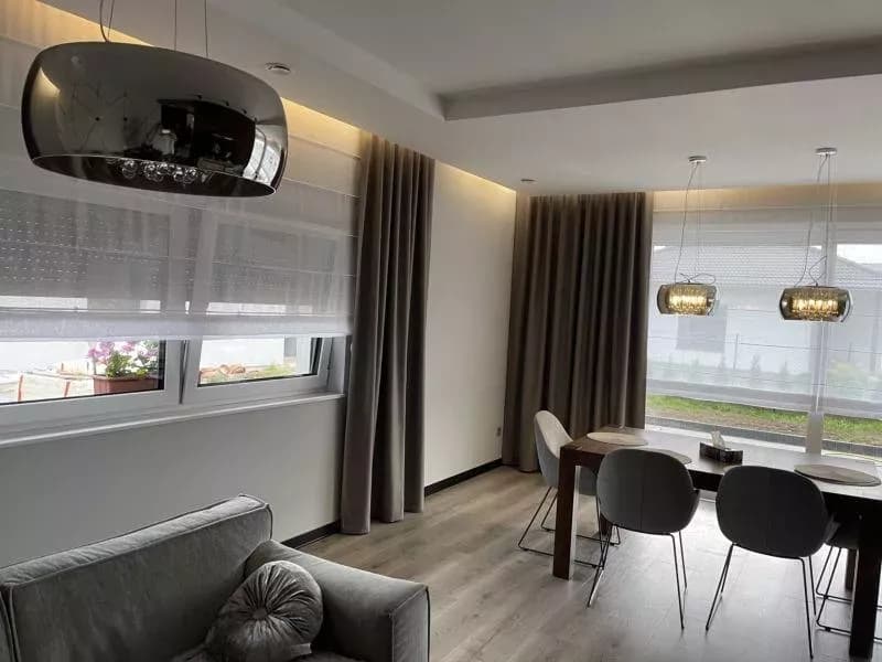 Rolety — kamienica Szczecin