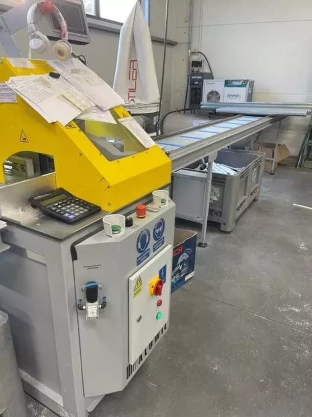 Hala — osłony okienne