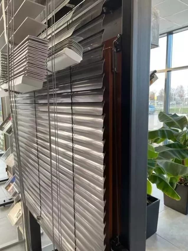 Hala — rolety zewnętrzne