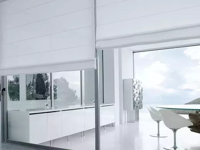 Rolety rzymskie — montaż